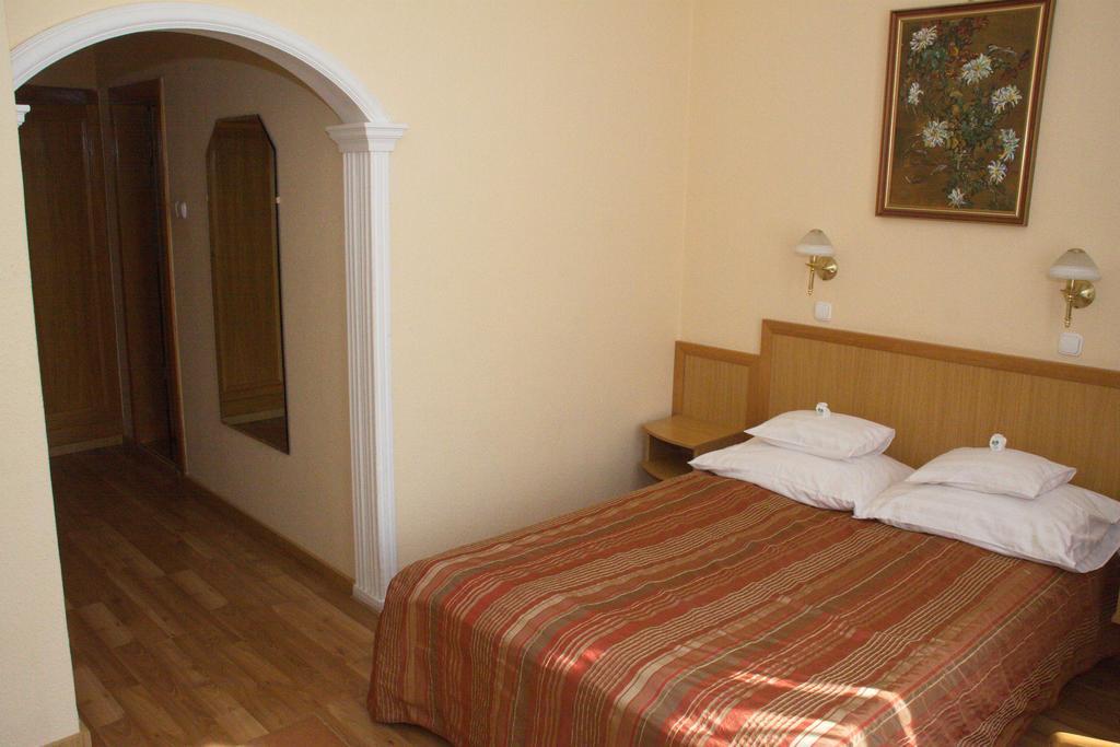 Hotel Pannonia Miskolc Ngoại thất bức ảnh