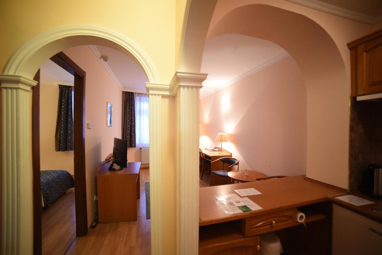 Hotel Pannonia Miskolc Ngoại thất bức ảnh