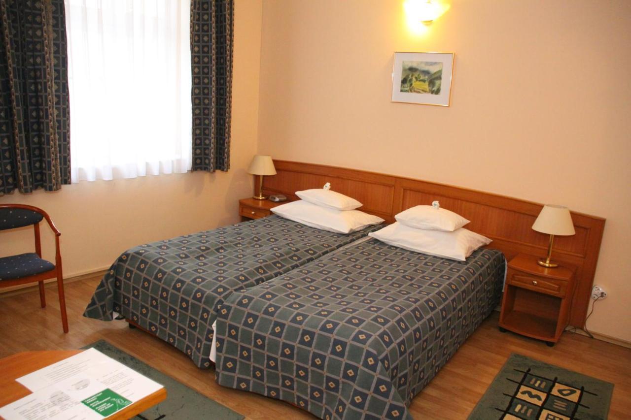 Hotel Pannonia Miskolc Ngoại thất bức ảnh