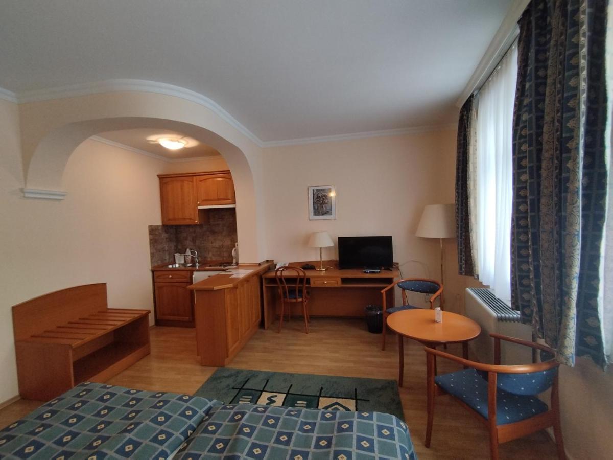 Hotel Pannonia Miskolc Ngoại thất bức ảnh